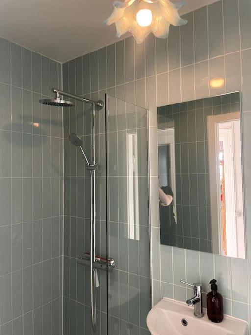 The Heart Of Norrebro Apartment, Sleeps 4 People Copenhagen