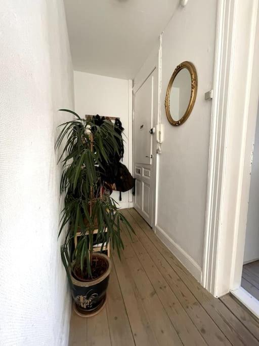 Apartment The Heart Of Norrebro Apartment, Sleeps 4 People *