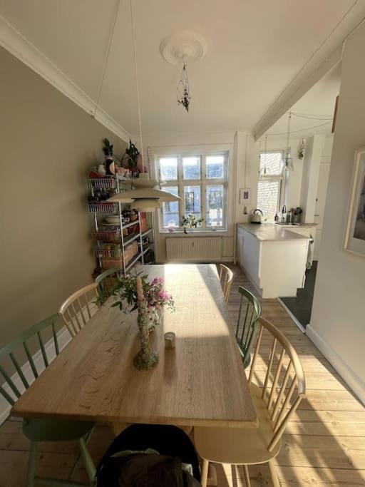 Lejlighed The Heart Of Norrebro Apartment, Sleeps 4 People København